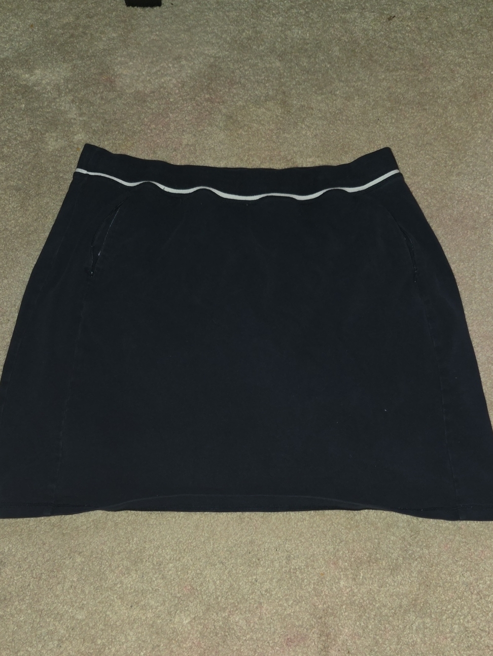 💼 T By Talbots Classic Black Casual Skort with White Trim